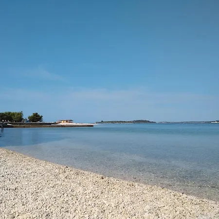 Cozy With Terrace And Bbq *